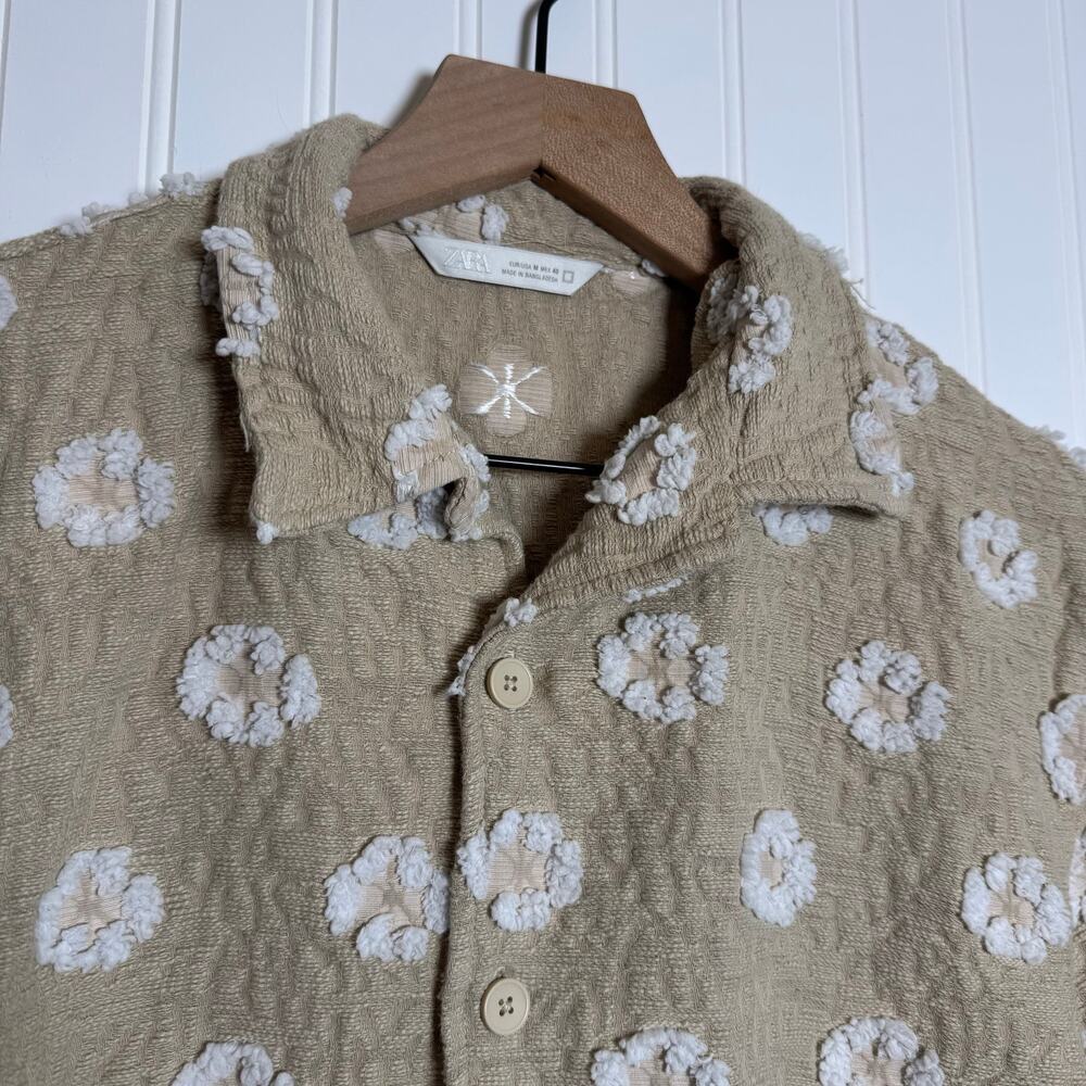 Zara Textured Jacquard Camp Shirt Button Down Men’s Beige & White Size Medium - Picture 4 of 10